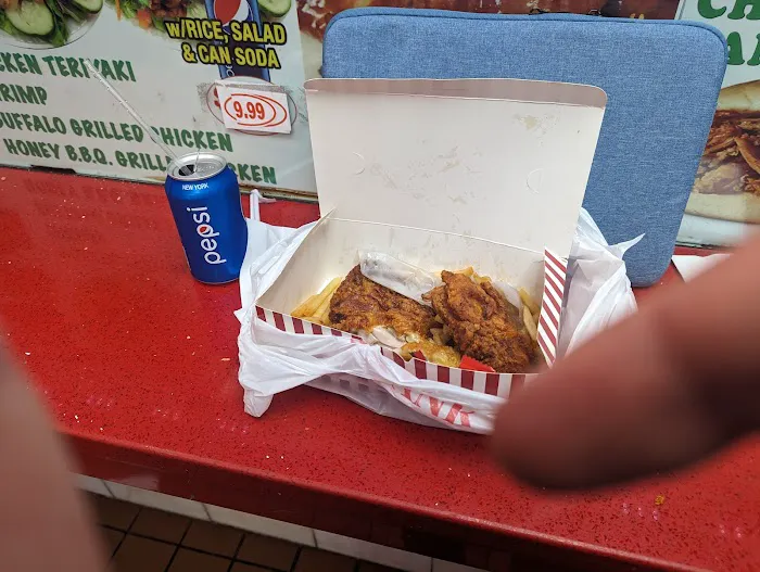 Crown Fried Chicken & Pizza Picture 3