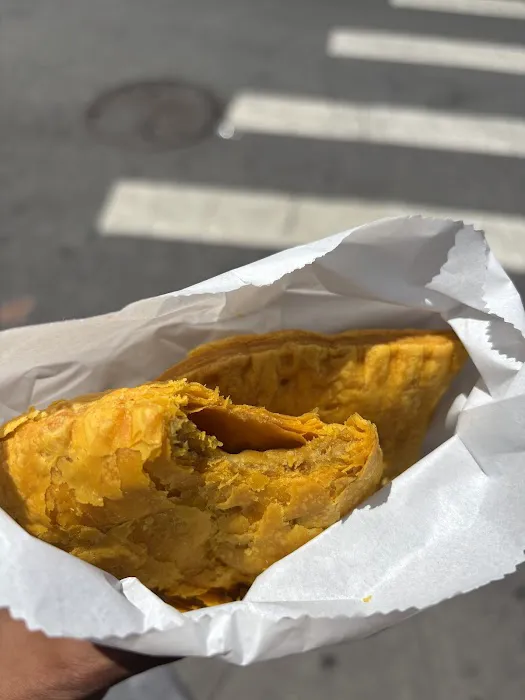 Golden Krust Caribbean Restaurant Picture 7