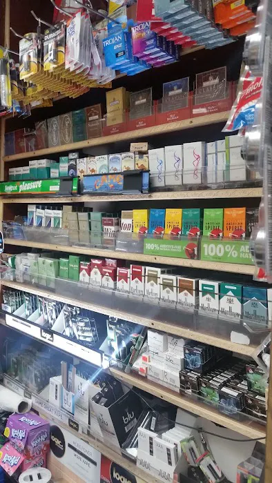Finest Deli & Smoke Shop Picture 7