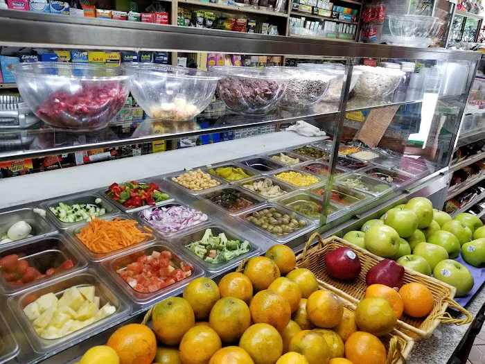 Finest Deli & Smoke Shop Picture 9