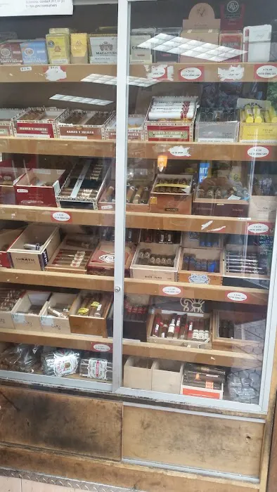 Finest Deli & Smoke Shop Picture 1