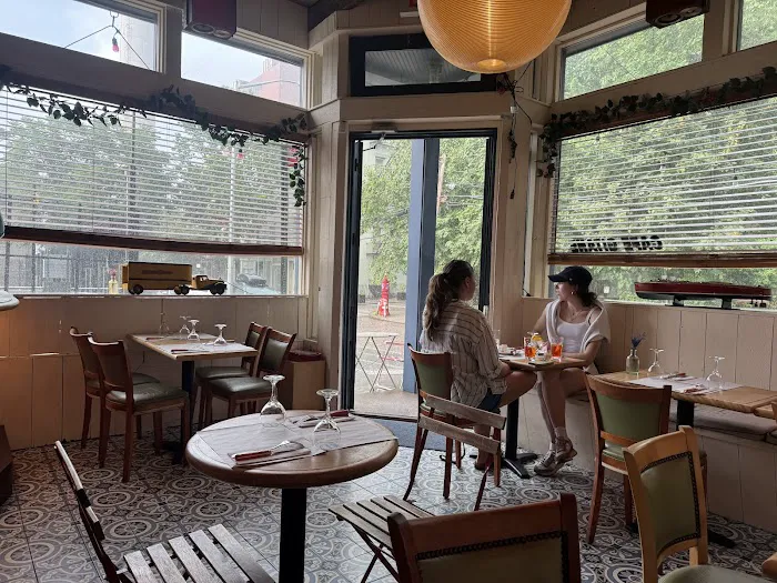 Cafe Gitane Picture 6