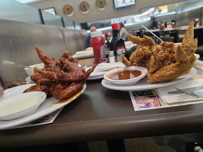 Dallas BBQ Rego Park Picture 1