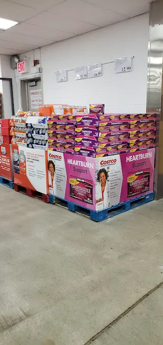 Costco Food Court Picture 1