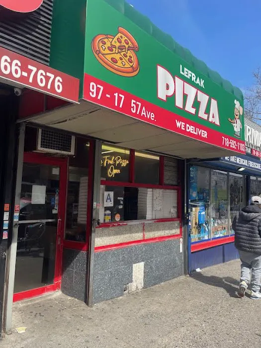 Lefrak Pizza Picture 10