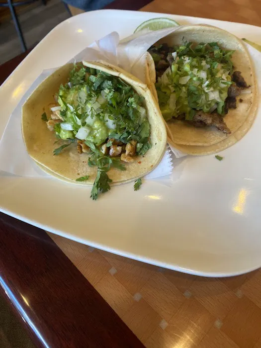 Tacos y Quesadillas Mexico Picture 5