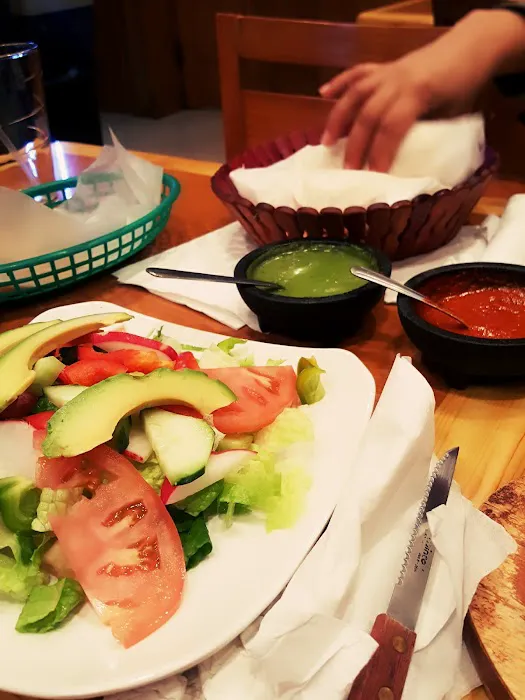 Tacos y Quesadillas Mexico Picture 1