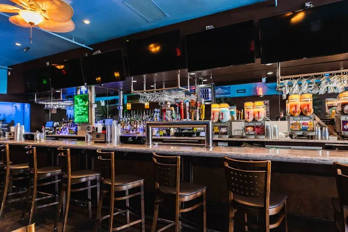 Tropix Bar & Lounge Picture 9