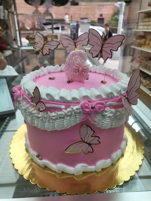 Levy's Bakery Picture 5