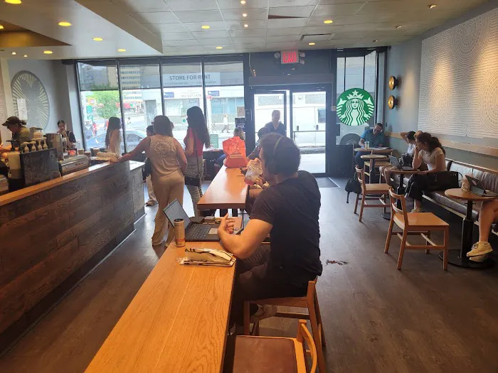 Starbucks Picture 7