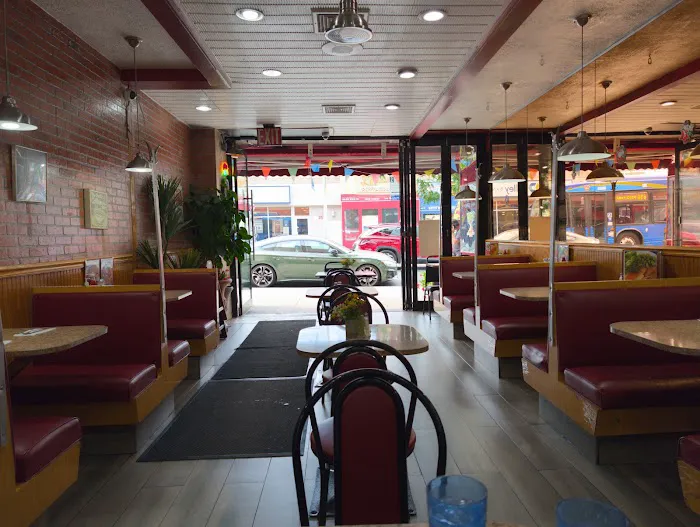 Rego Park Cafe Picture 3