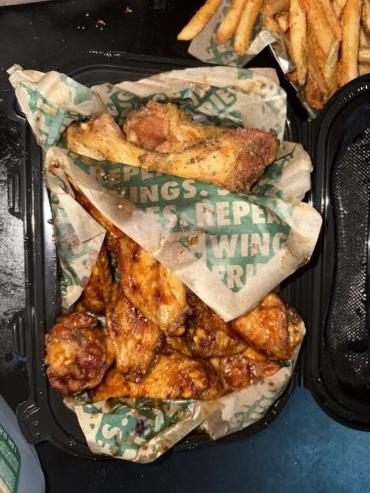 Wingstop Picture 9