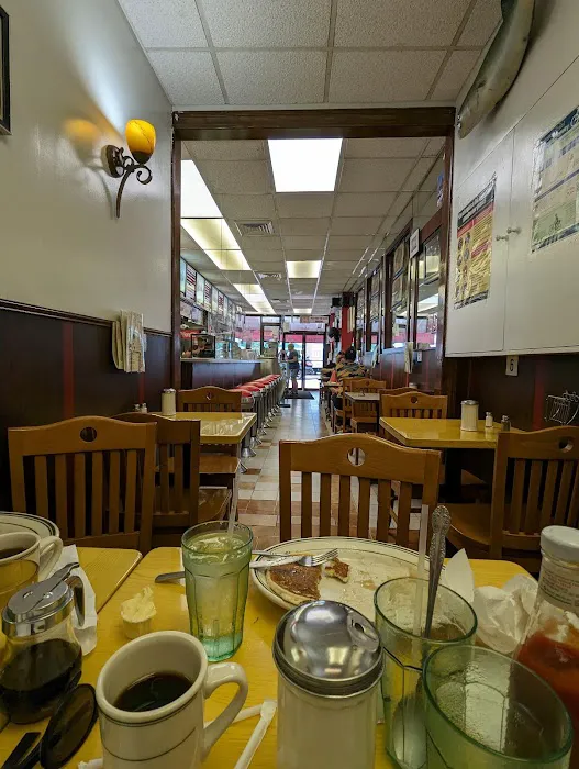 Delight Diner Picture 5