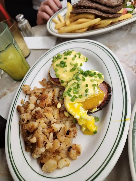 Delight Diner Picture 3
