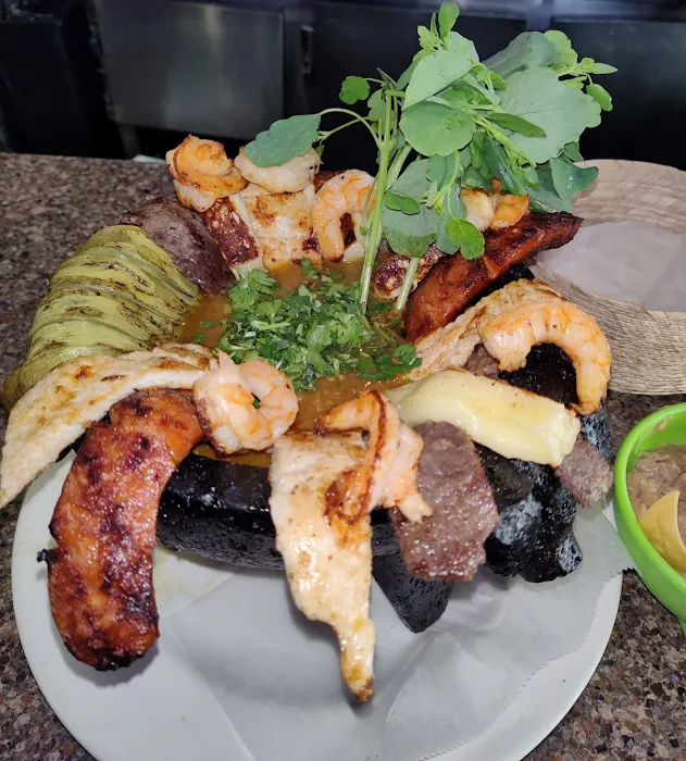 4 Caminos Mexican Restaurant Picture 5