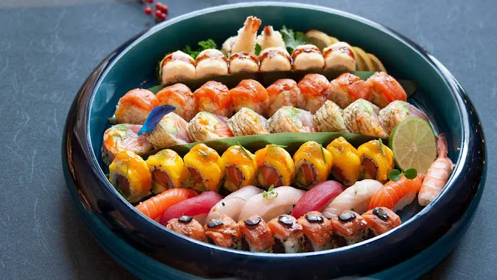 Yuzu Sushi Japanese Cuisine Picture 1