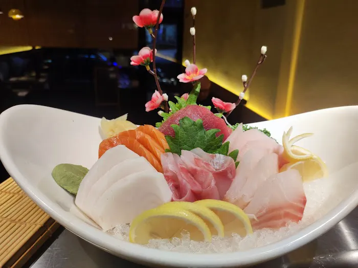 Yuzu Sushi Japanese Cuisine Picture 3