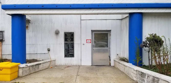 Worlds Fair Cafe and Gas Dock Picture 7