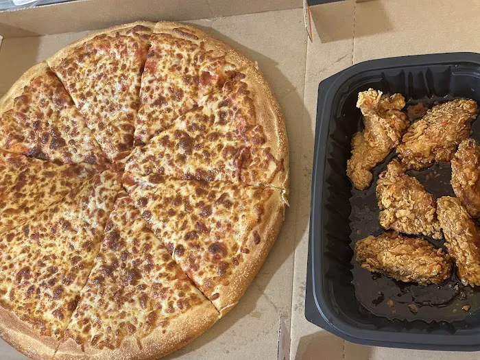 Little Caesars Pizza Picture 3