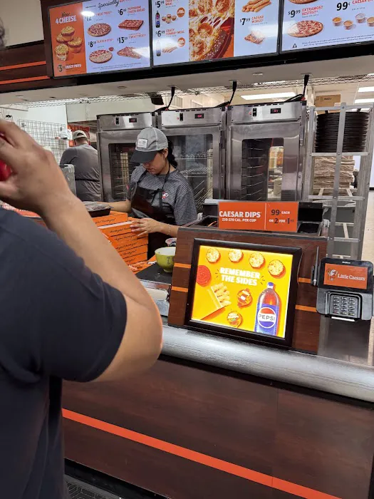 Little Caesars Pizza Picture 1