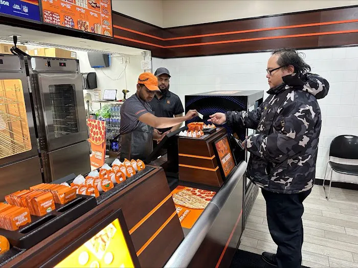Little Caesars Pizza Picture 2