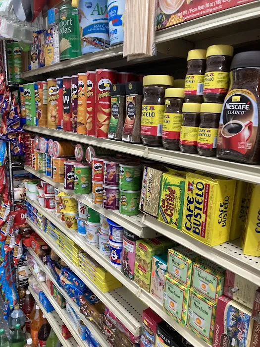 New Deli Grocery Picture 10