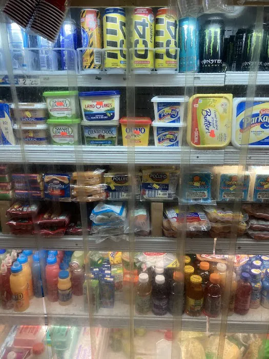 New Deli Grocery Picture 1