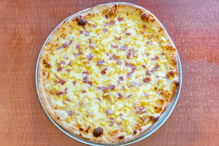 Corona Pizza Picture 4