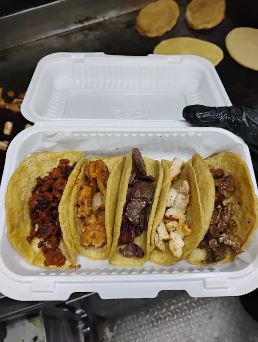 QUESADILLAS LARUE Picture 5