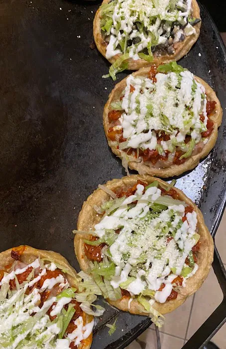 QUESADILLAS LARUE Picture 1