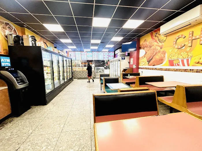 Flamin' Chicken & Pizza Picture 8