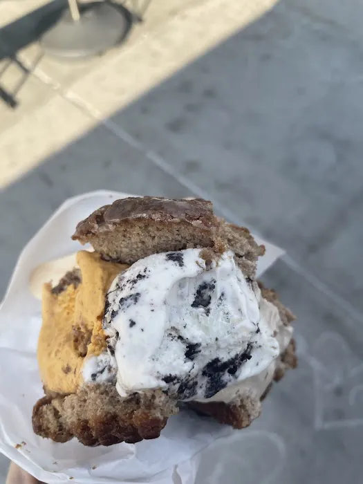 Lady Moo Moo Ice Cream Picture 1