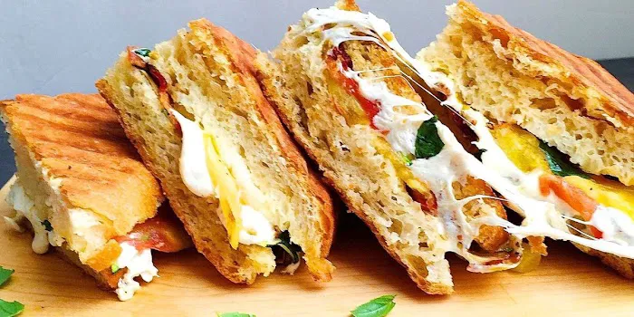 Kiwi Gourmet Deli & Grill Picture 1