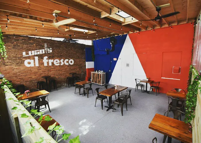 Lugo Lounge & Restaurant Picture 3