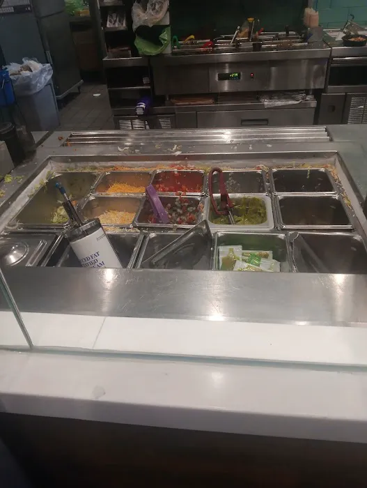 Taco Bell Cantina Picture 8