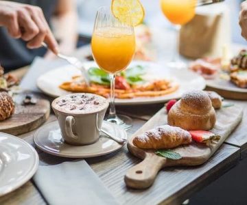 How Brunch Restaurants Are Creating Seasonal Menus That Delight Guests