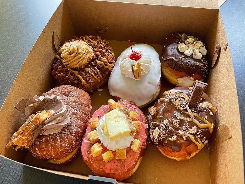 Exploring Donut Shops That Offer Unique Seasonal Flavors
