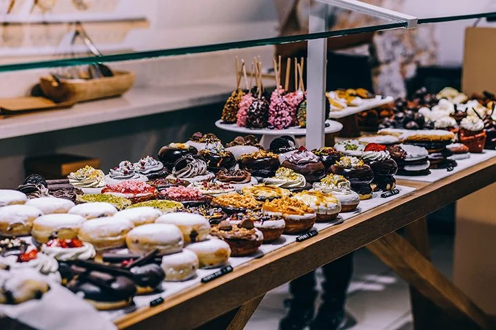 How Dessert Shops Are Using Local and Seasonal Ingredients to Create Exceptional Treats