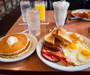 How Breakfast Restaurants Are Reinventing Morning Classics