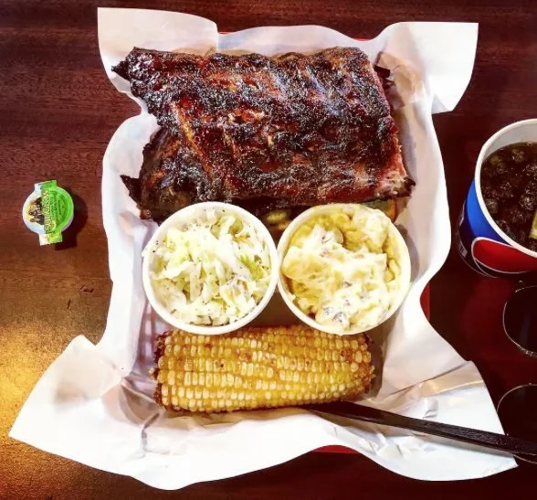 Exploring Barbecue Restaurants That Focus on Slow-Cooked Regional Specialties
