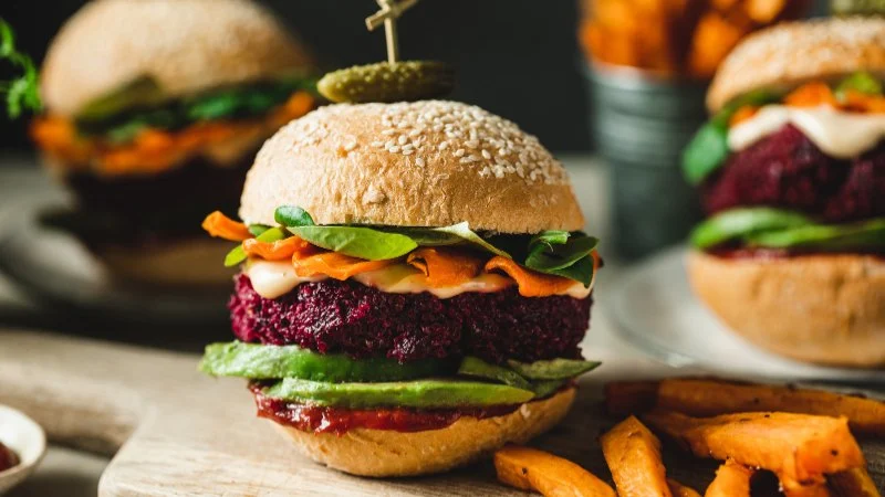 How Fast Food Restaurants Are Incorporating Plant-Based and Health-Conscious Options Successfully