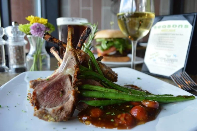 Exploring Bar and Grill Spots That Offer Seasonal Specials