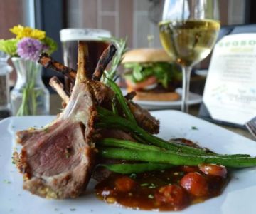 Exploring Bar and Grill Spots That Offer Seasonal Specials