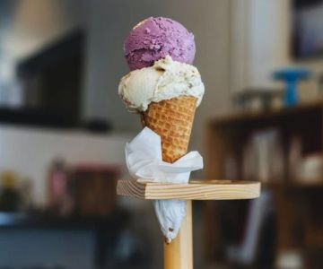 Exploring Ice Cream Shops That Offer Unique Flavors Year-Round