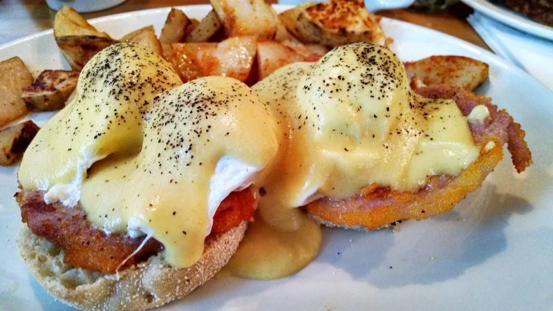 How Brunch Restaurants Are Redefining Classic Dishes with Contemporary Influences