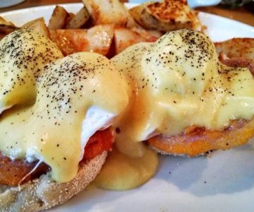 How Brunch Restaurants Are Redefining Classic Dishes with Contemporary Influences