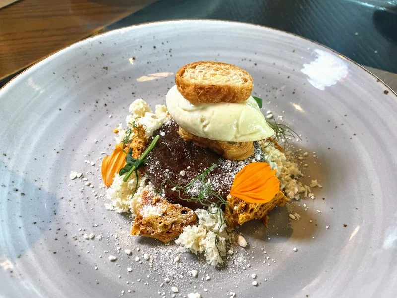 Creative Plating at Brunch Restaurants: Redefining Classic Dishes
