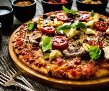 Discover the Best Pizza Restaurants That Experiment With Creative Toppings and Styles