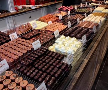 How Chocolate Shops Are Collaborating With Local Artisans for Special Editions