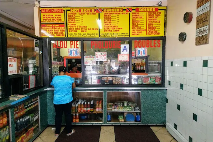 Ali's Trinbago Roti Shop Picture 7